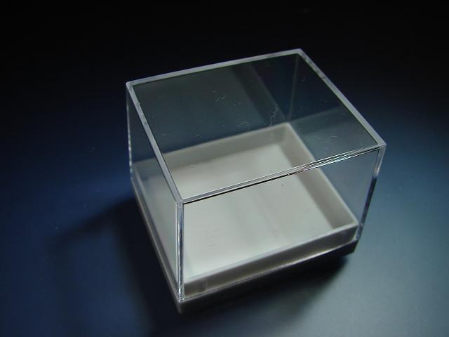 pudełeczko * pudełko 4x3,5x 3,2cm /02