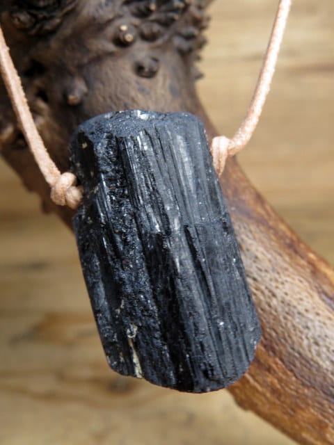 czarny turmalin * amulet ochronny na rzemieniu /gd (1)